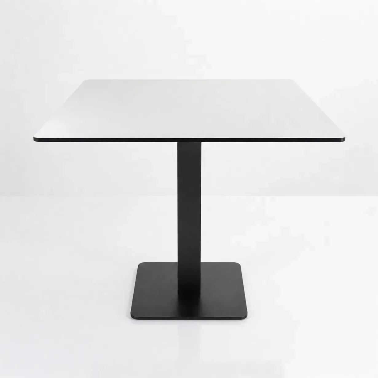 Masă pătrată 75×75 cm — Premium Standard — imagine 1 din 3